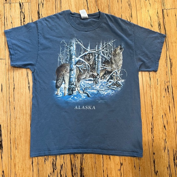 Wolf Alaska Vintage Tee - Picture 2 of 10